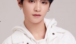 爆料黄明昊真实人品视频,视频曝光背后的暖心一面